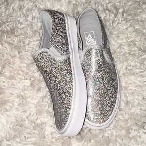 these have never been worn, super comfortable and stylish!